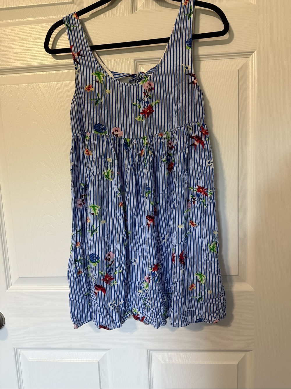 POL Floral and Striped Sleeveless Top- S - Picture 2 of 7